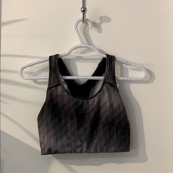 Nike Sports Bra - Picture 1 of 2